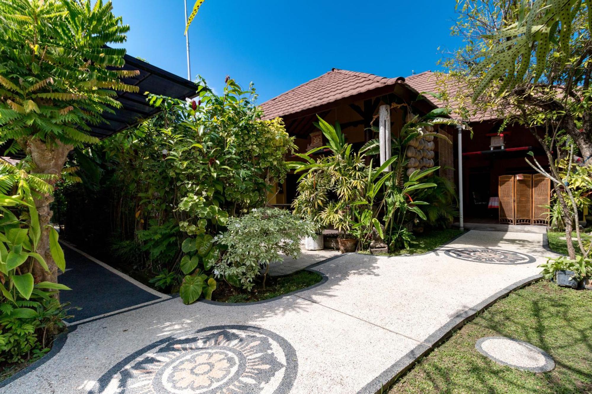 Baruna Sanur Hotel Exterior photo